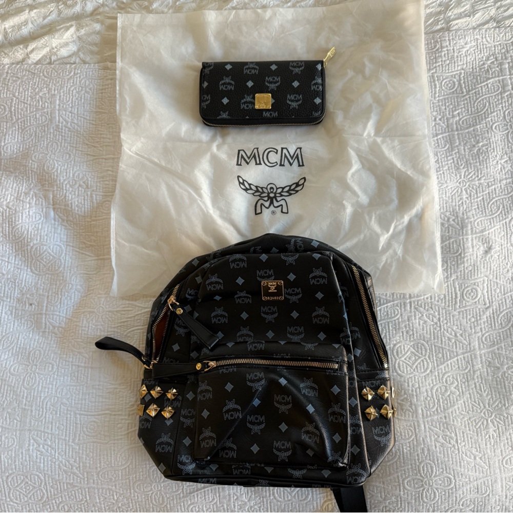 Beautiful designer style backpack and wallet set